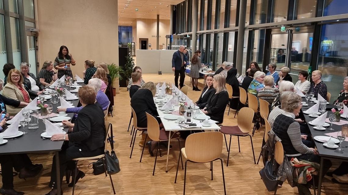 Middag frivilligprisen