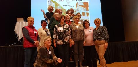 Bygdekvinner frå Møre og Romsdal på seminar.