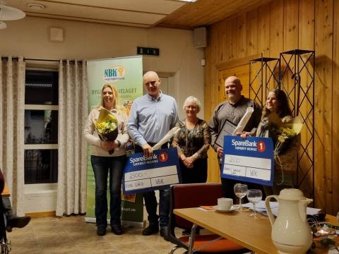 Fra venstre Tone Kihle og Øyvind Bjune(Bjune Gård), Tove Moland Vestfold Bygdekvinnelag, Ingunn og Georg Skjeggestad(Ramnes Søndre Gård)