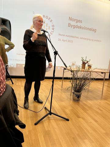Velkommen ved Vigdis Høisen
