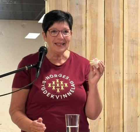 Bygdekvinnelagets leder Anne Irene Myhr fikk politisk tilslutning til kravet om å styrke mat og helse i skolen ut fra beredskapshensyn under Arendalsuka.