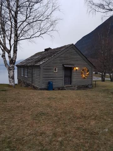 Bilete av Borstova med adventskrans