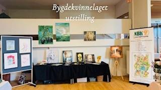 Bilder malt av medlemmer, som ble vist på Bygdedagen i 20225