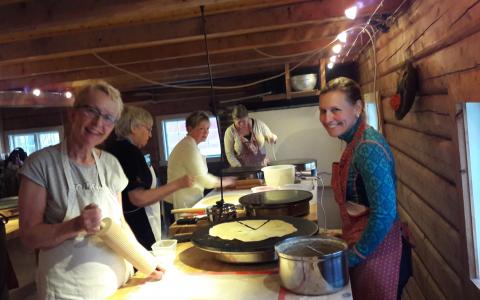 Deltakere på bakekurs