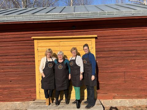 Kjellaug, Randi, Liv Borghild, Astrid
