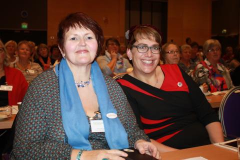 Leder og nestleder i Norges Bygdekvinnelag, Marna Ramsøy og Ellen Krageberg. Foto: Helle Berger.
