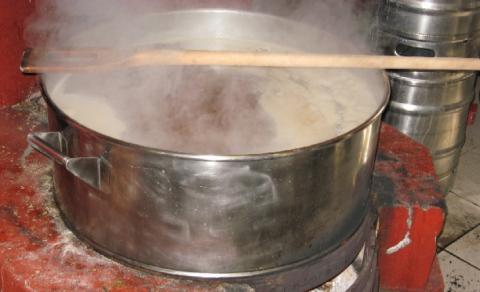 Ølbrygging i koparkjele