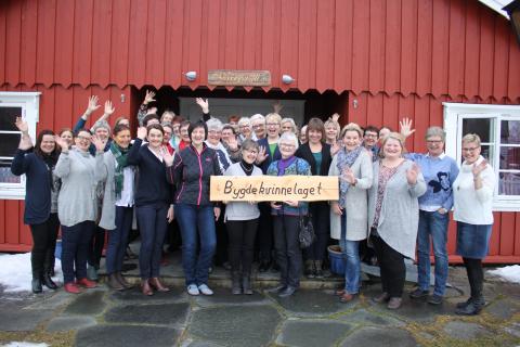Bygdekvinner i Kirkestallen i Stjørdal. Foto: Helle Berger.