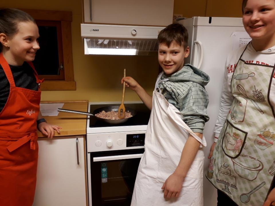 Martin steker bacon, noe som hører til