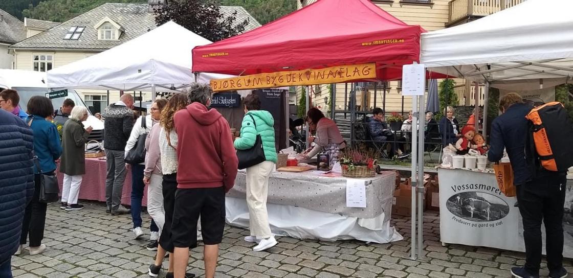 Masse folk på Vangen denne dagen.