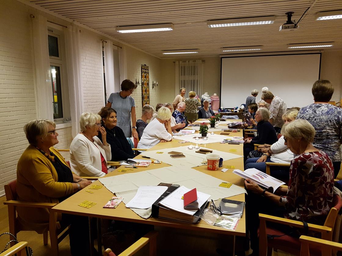 Kaffekos og interessant læring for medlemmene
