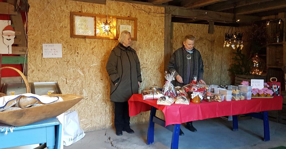 Mye godt å få kjøpt i den gamle stallen