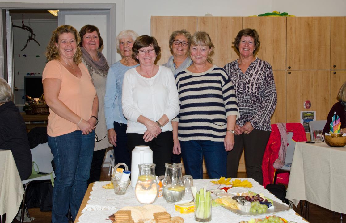 Styret i Slagen Bygdekvinnelag, mangler en person