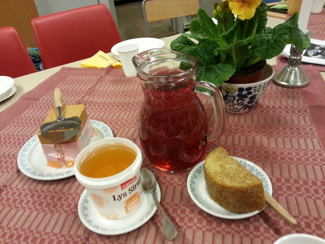 prikken over i`n: gamalost, sirup og fløyteost