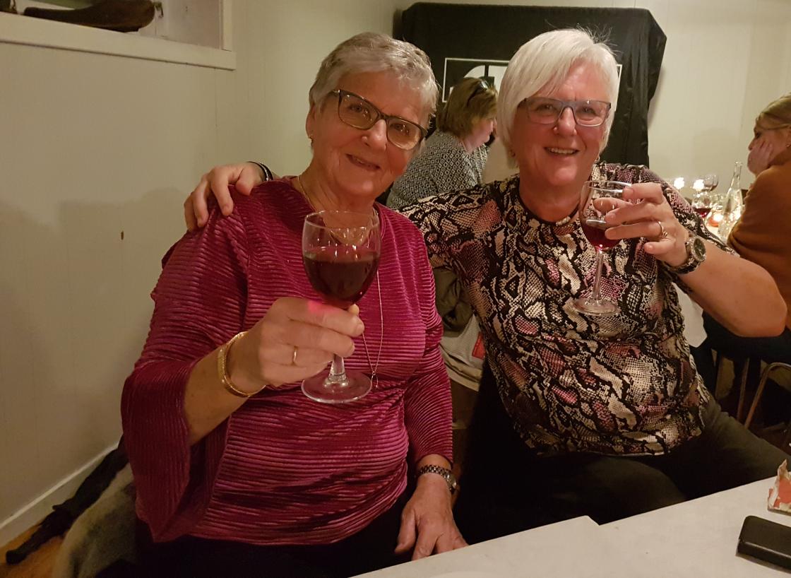 Mor og datter Knapstad   foto: Aud-Marit Netteland