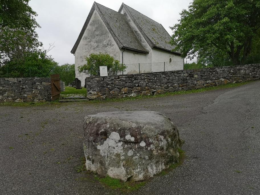 Moster gamle kyrkje, frå ca 1150 Moster gamle kyrkje, frå ca 1150