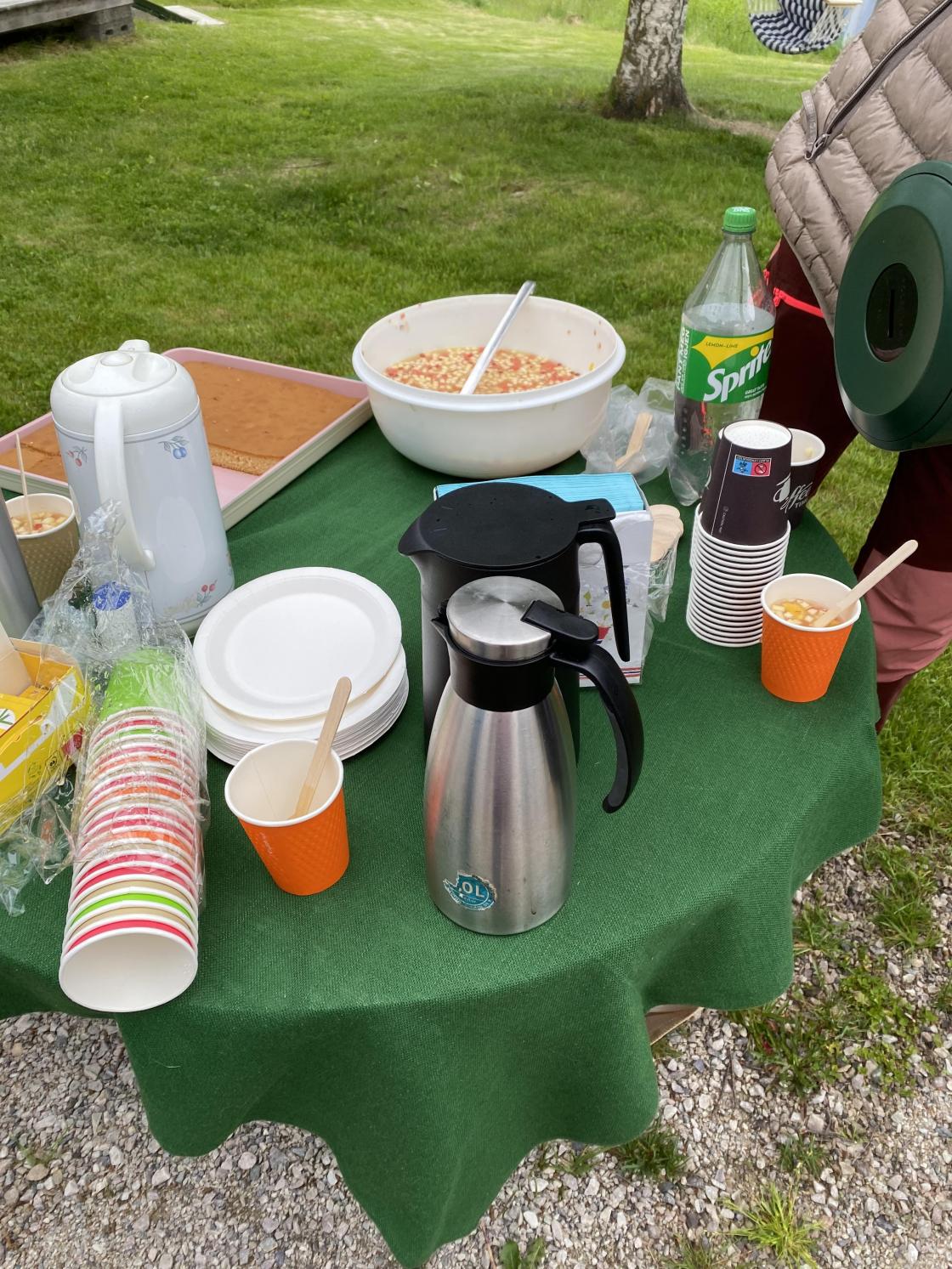 Servering fikk vi også