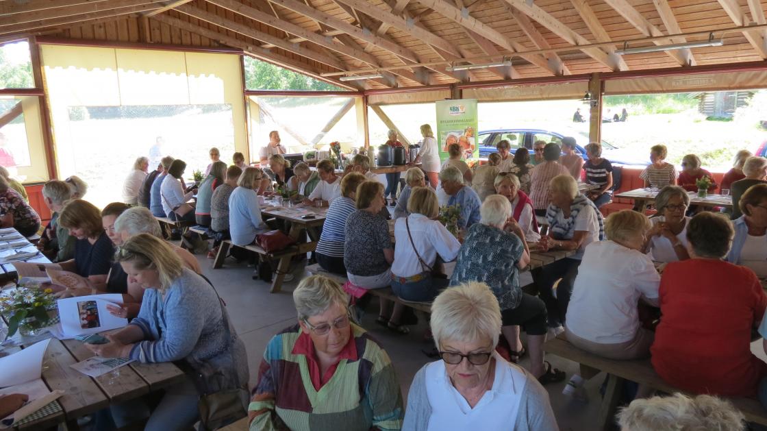 Lisbeth Wike satte tonen for kvelden på neverlur