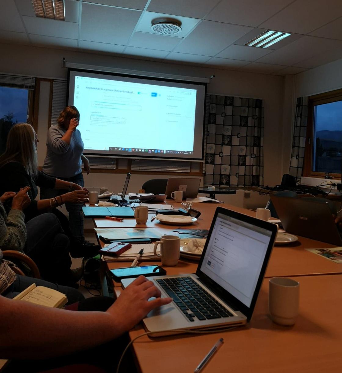 Engasjert kursholder i farta. foto: Marie Bjørbæk