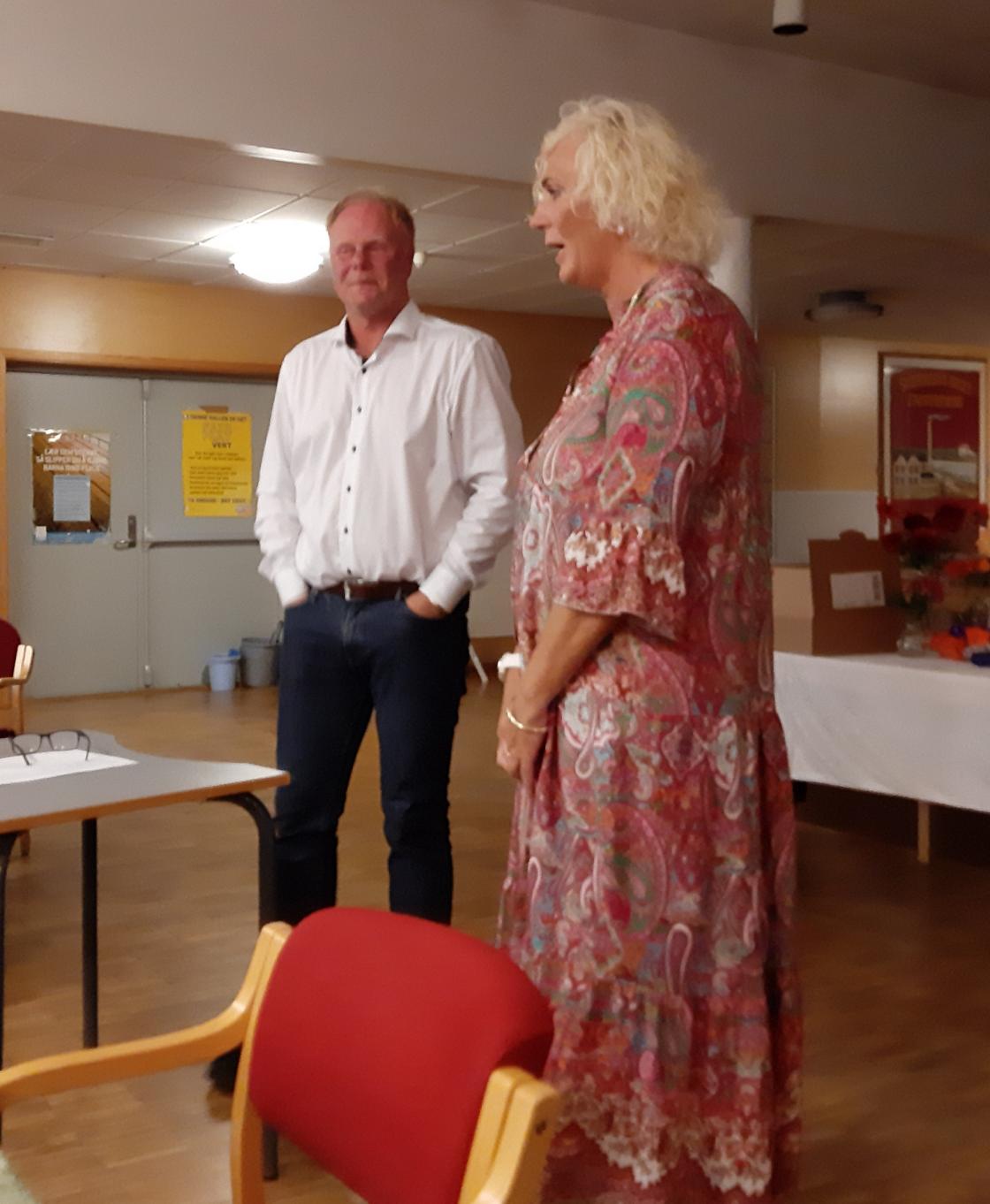 Ole Petter Vaaten og leder Vibeke Ring Strandberg