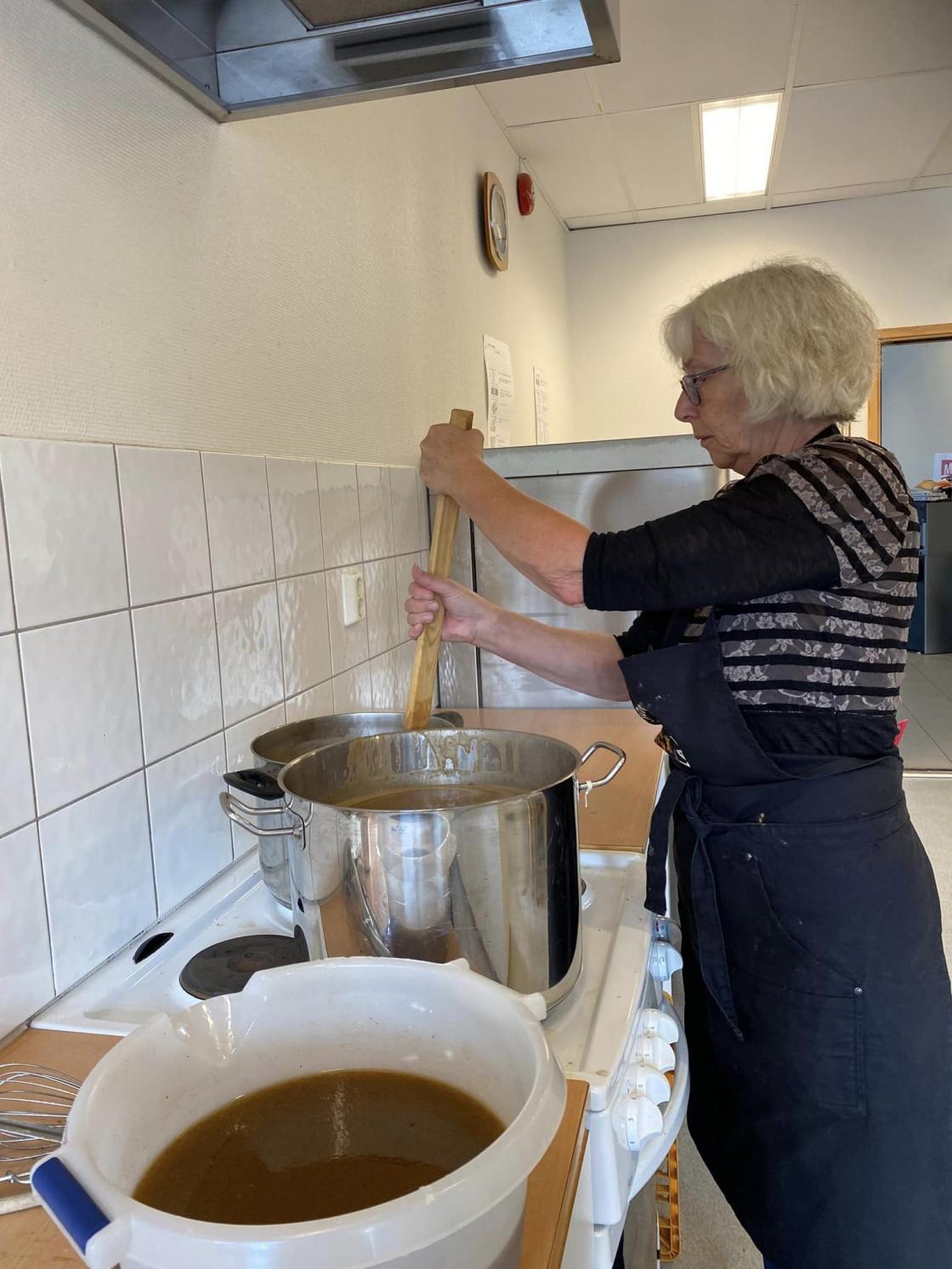 Sausen ble bruna i går, nå er det å få den rette smaken :-)