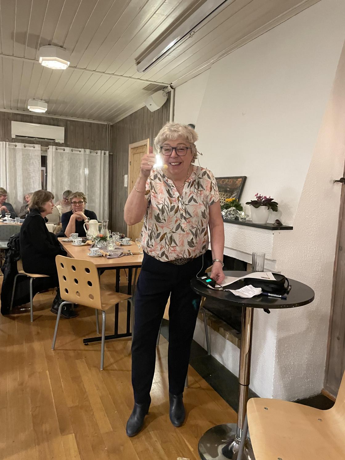 Ingunn gir tommel opp for en tipp topp kveld