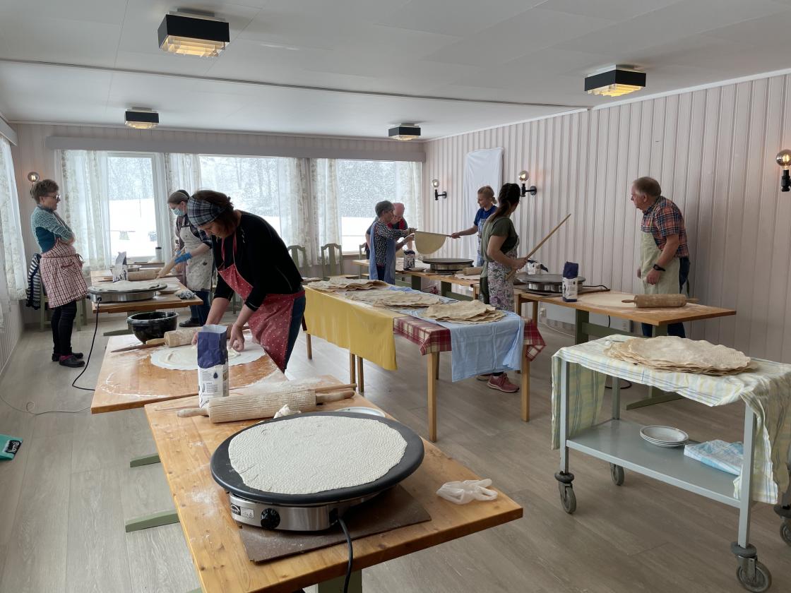 Heile gjengen i arbeid