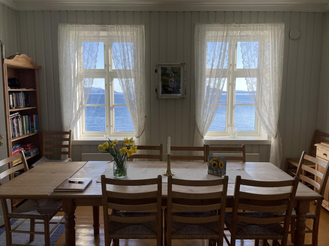 Spisestuen. Spisestuen.