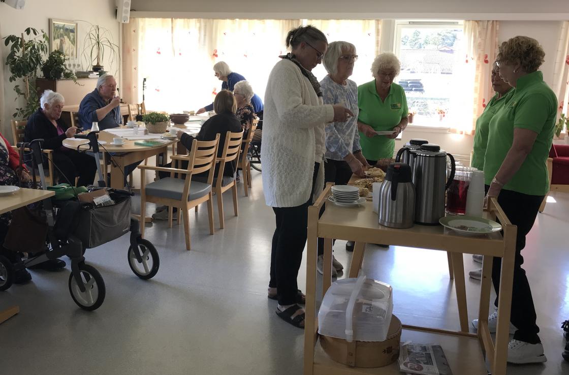 Fredagskafeen er i gang.