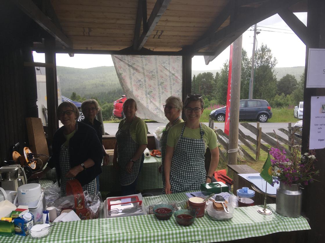 Bygdekvinner, foto Arnhild Kobberdal