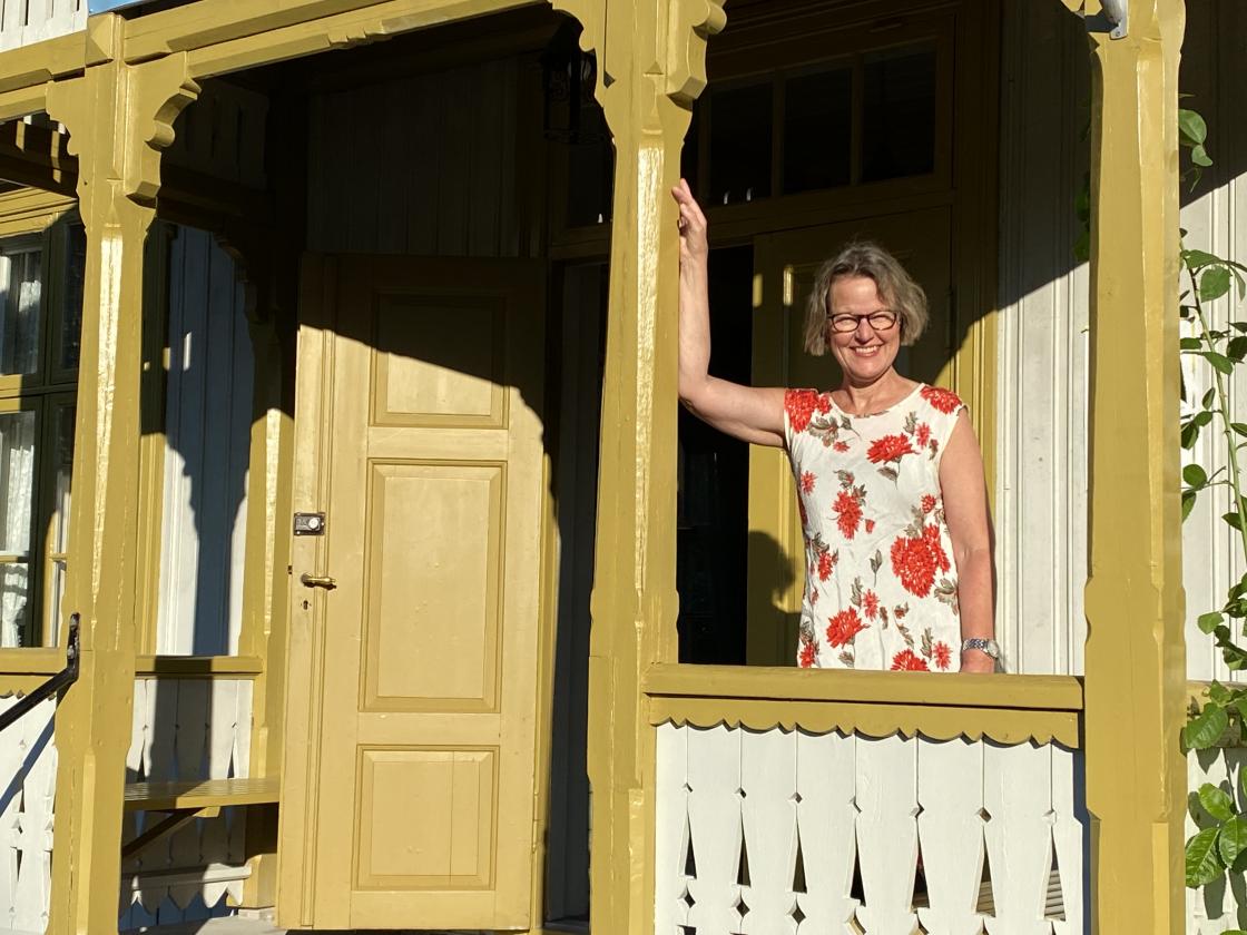 Sissel Berg Sandåker ønsker, på vegne av markedskomiteen, velkommen til marked i Hillestad.