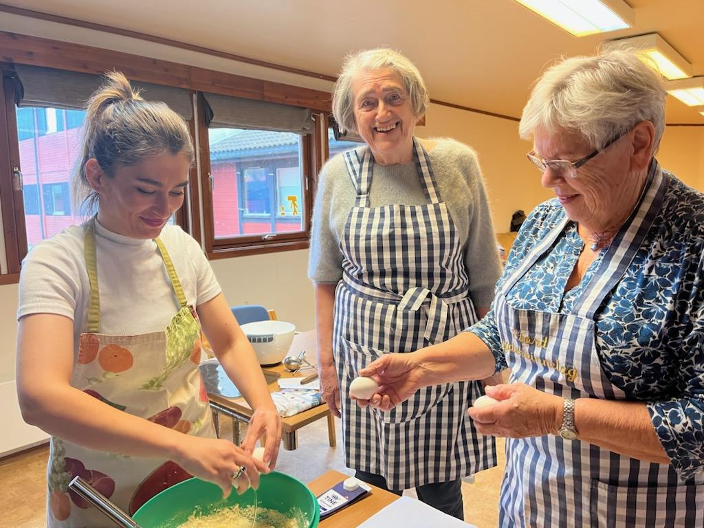 En gjest, Sissel og Rigmor