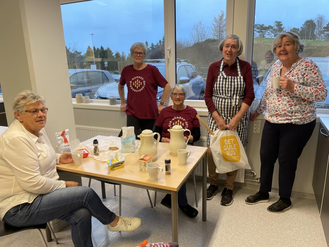 Rigmor, Hilde, Anne Sigrid, Sissel og Olaug.