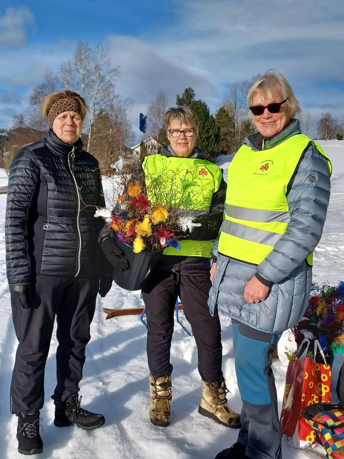 Holmestrand Sanitetsforening solgte sine fargerike fastelavensris