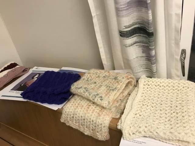 Forskjellige skjerf og sjal