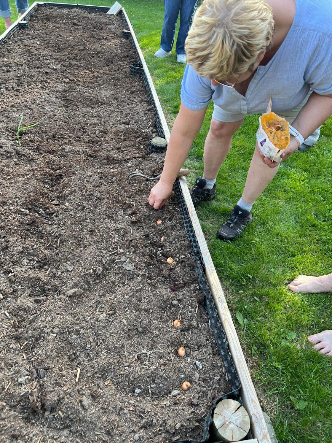 Kursleder viser setting av stikkløk.