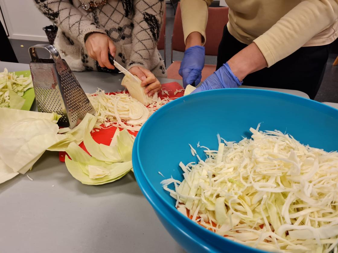 Raskt når mange bidrar.