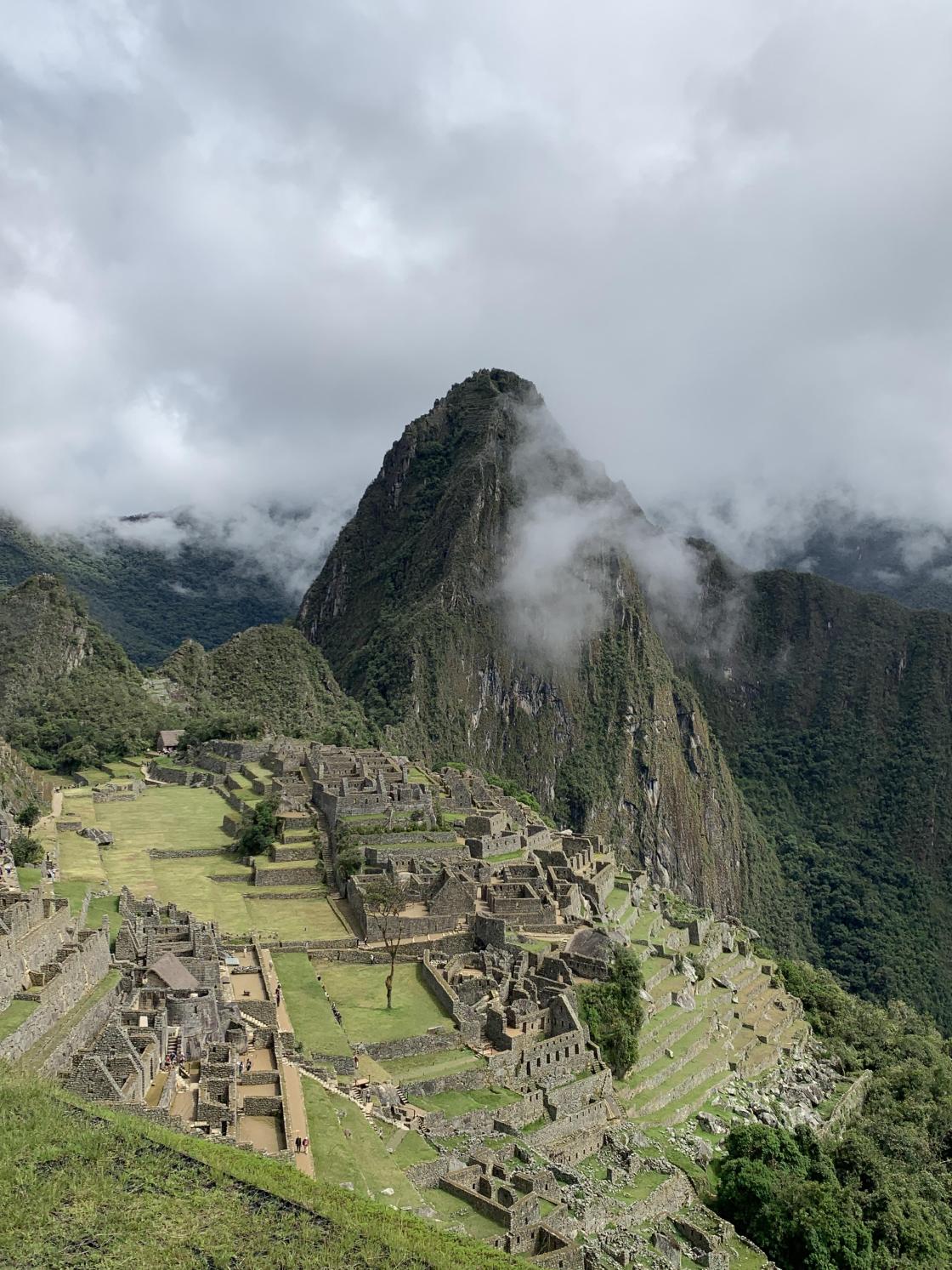 Machu Picchu, fantastisk sted, førkolumbisk inkaby i fjellet over Urubambdalen 2430 moh