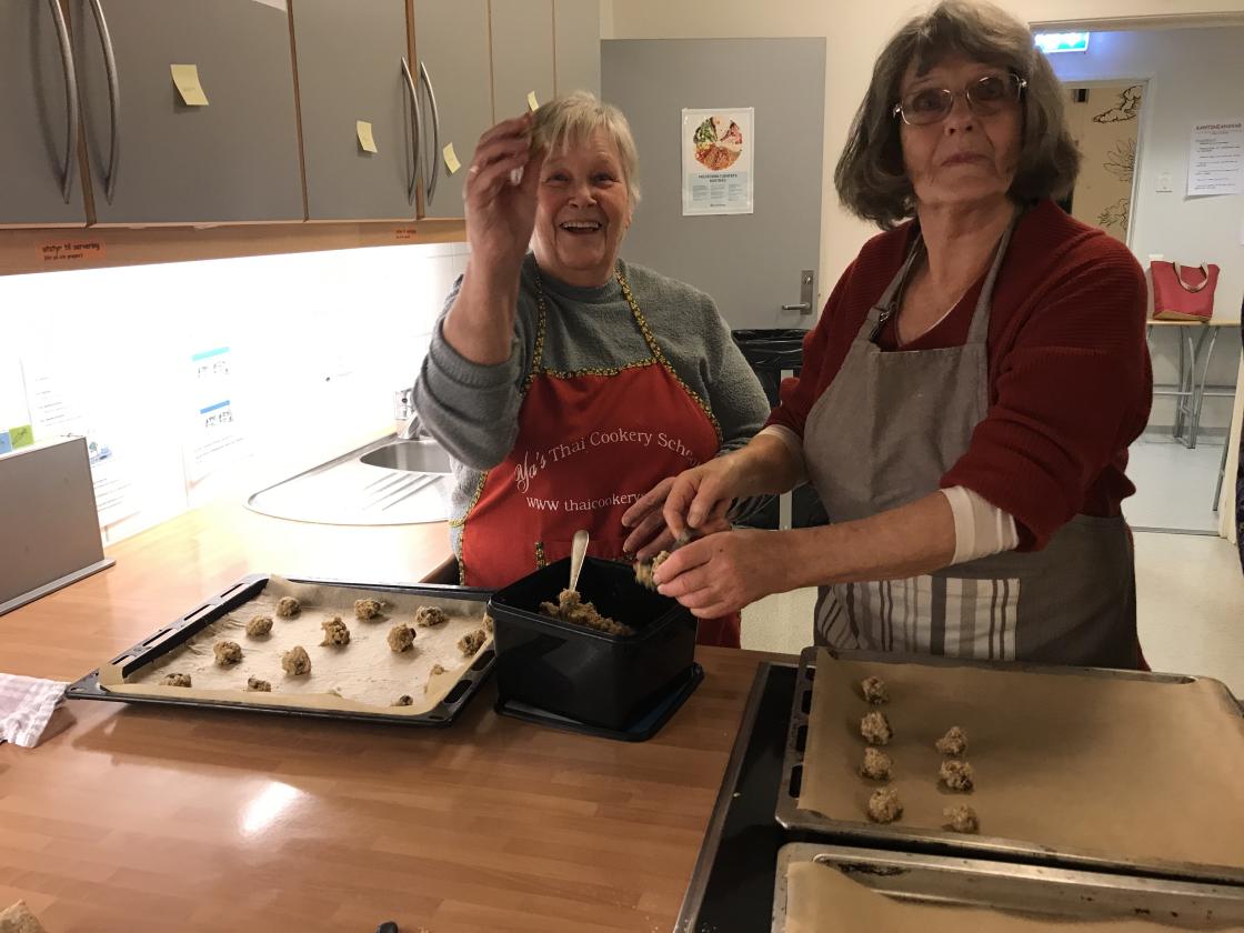 Godt humør på Petra og Åse!