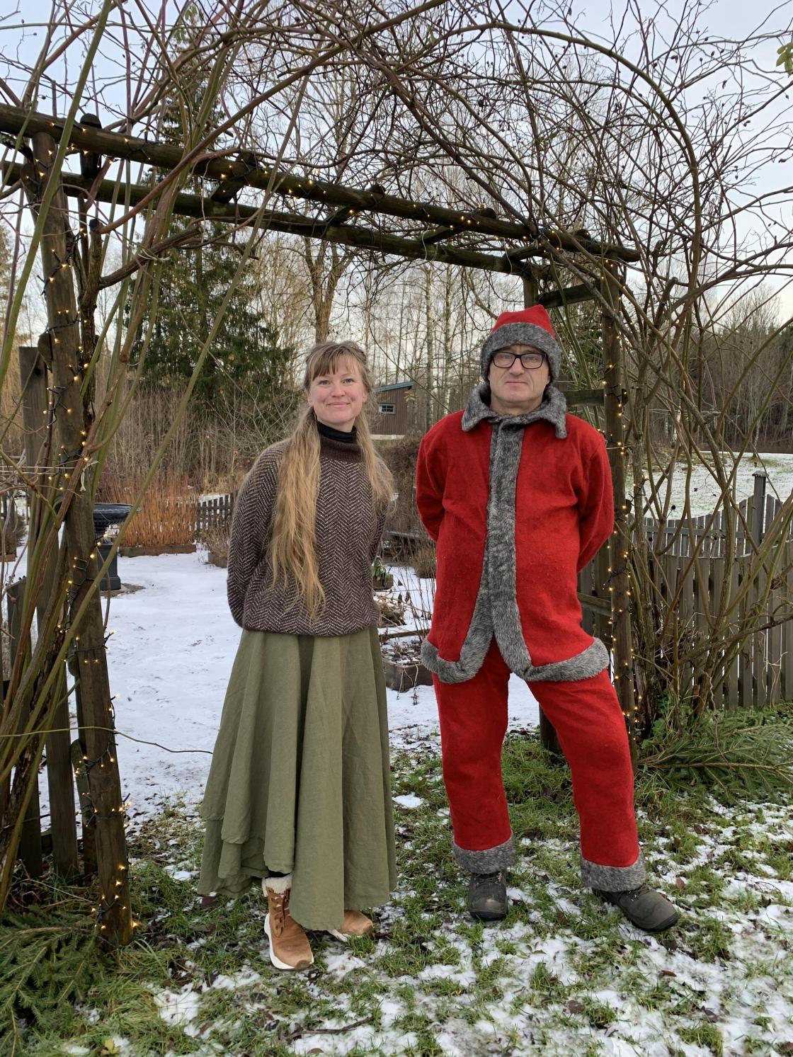 Stine Urang Lønn og Øivind Grønlie ønske publikum velkommen