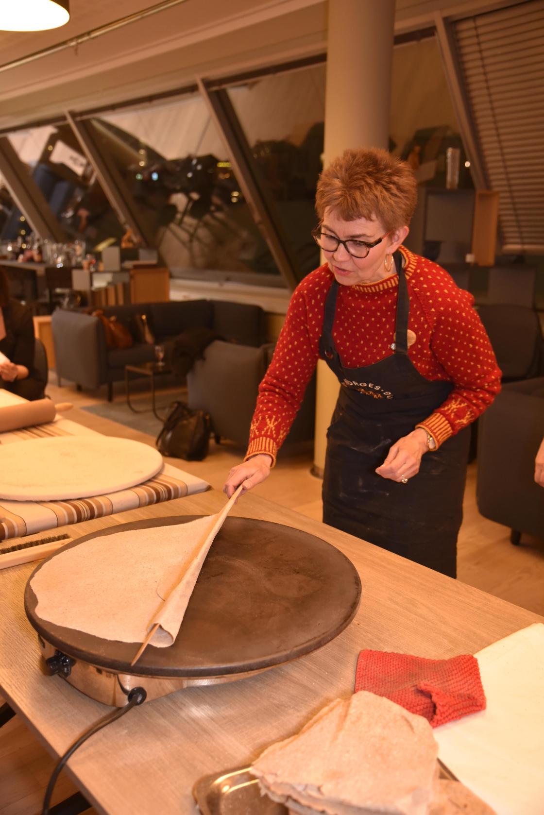 Kathrine Kleveland er en dreven takkebaker og var snart ustoppelig. Foto: Helle Cecilie Berger.