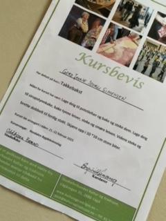 Kursbevis fikk vi også!