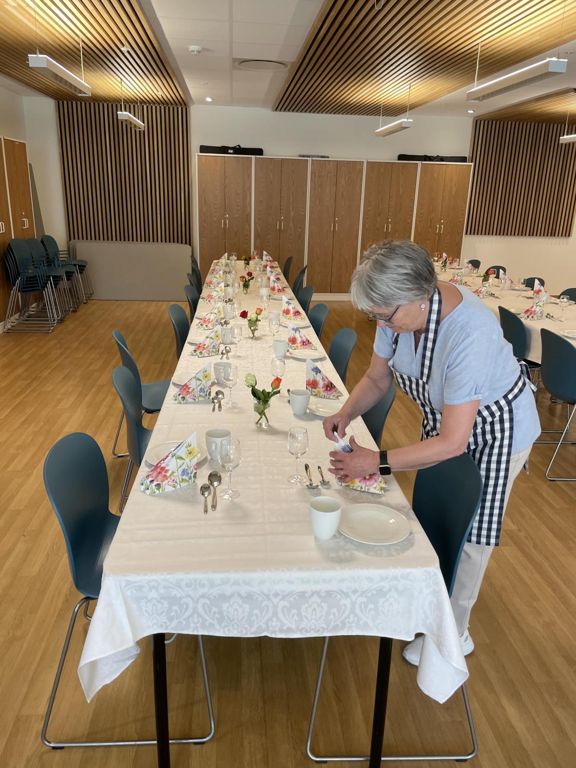 Anne Sigrid ser til at alt er på stell.