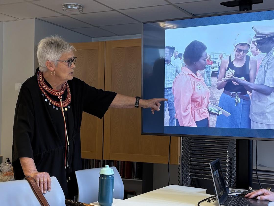 Ho fortalde om då ho arbeidde i Sudan og møtte Arne.