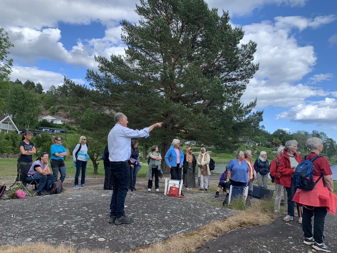 Kjentmann Tore Johansen fortalte historien om Buene