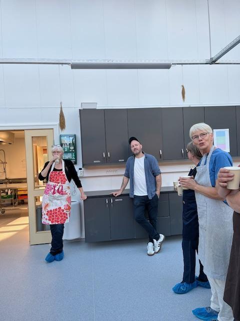 Anders fortel om kva korvar me skal laga