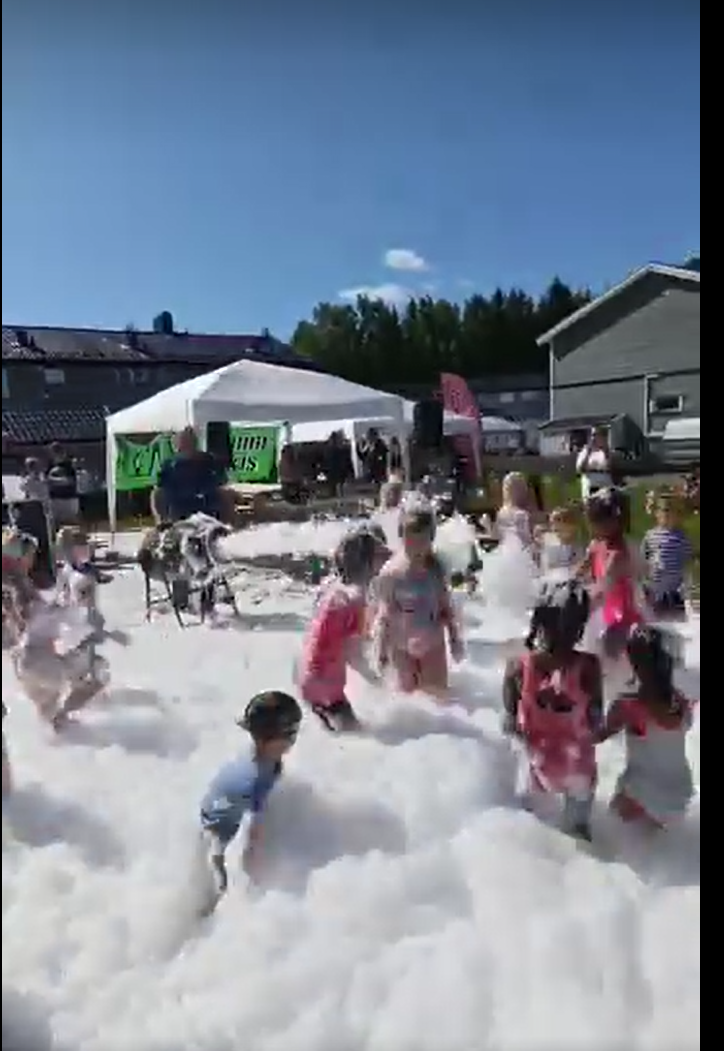 Dugnad på Skumparty for barn og unge