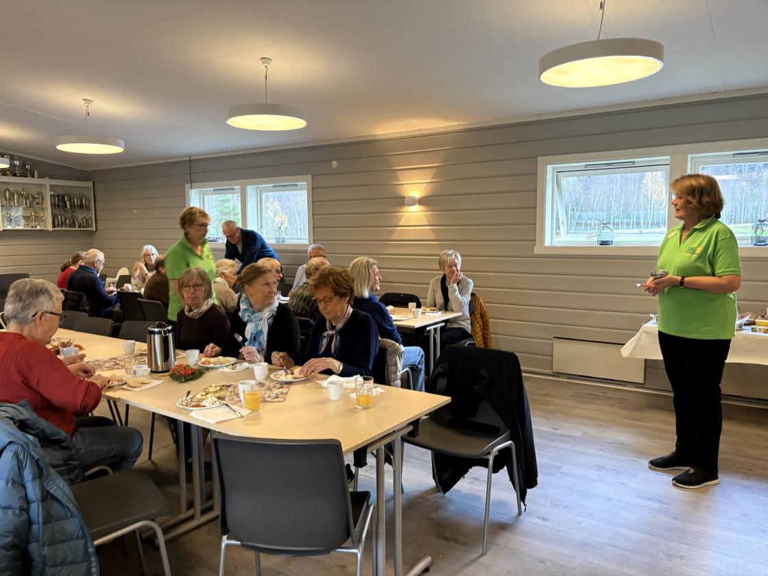 Leiaren vår, Bjørg Kleppe, ønskte velkommen.