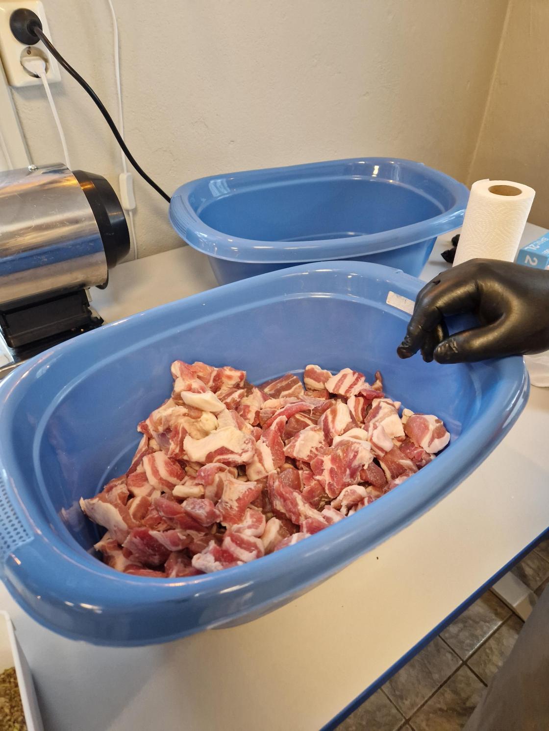 Halvtint kjøtt i biter