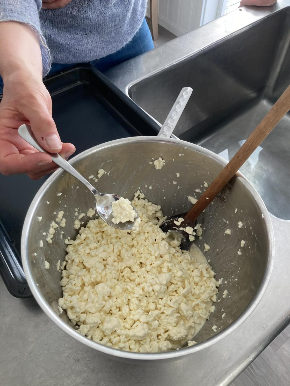 melkemasse begynner å bli fast